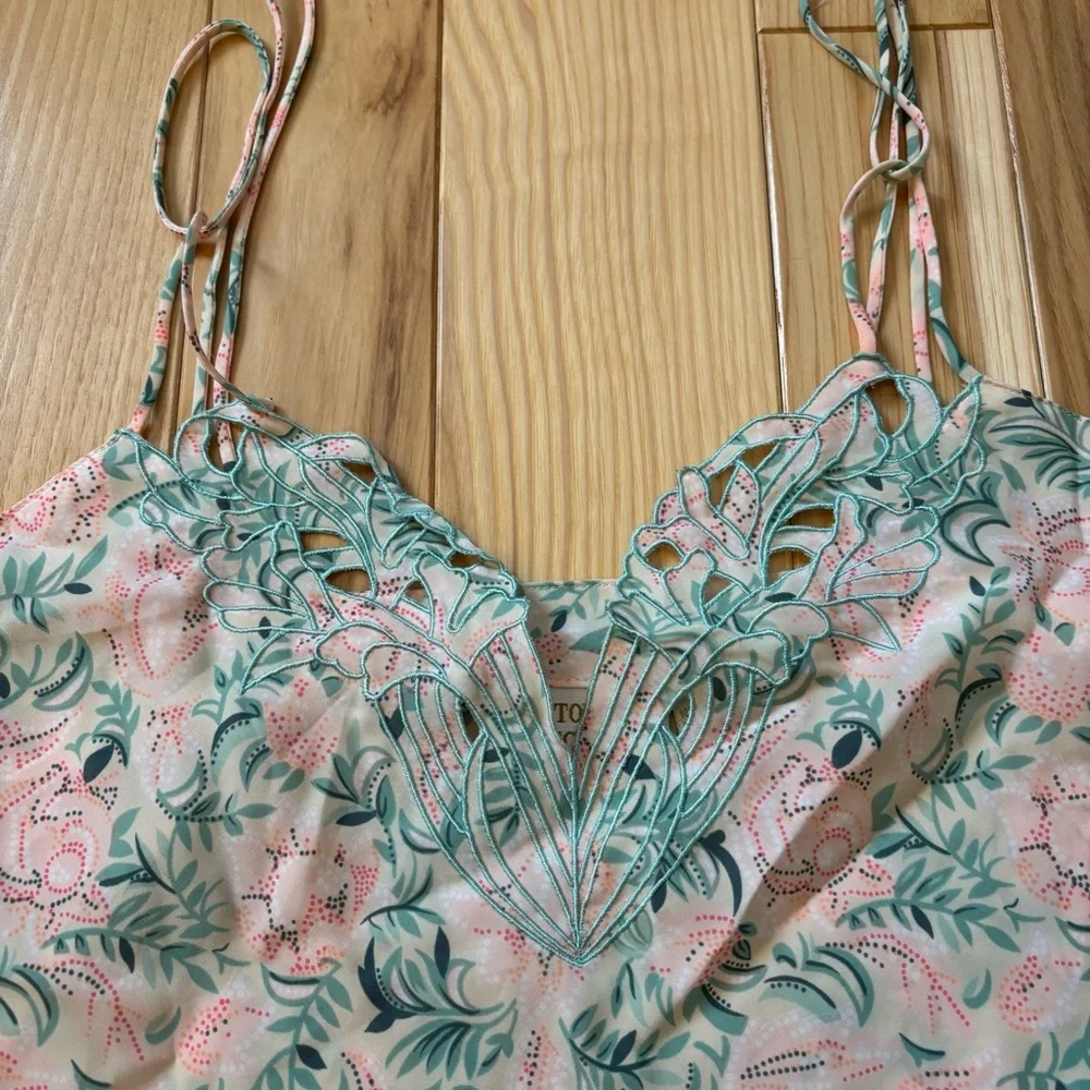 Vintage Victoria’s Secret Floral Cami Tank Top
